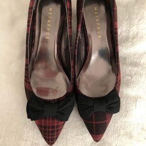 NWOT Fall 2019 Red Plaid Bow Kitten Heeled Pumps